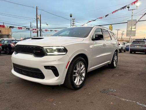 White Knuckle Clearcoat 2023 Dodge Durango R/T Plus AWD