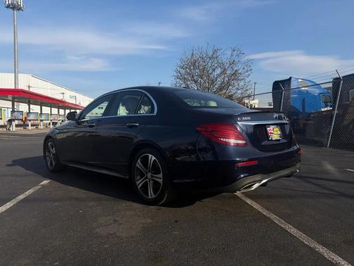 Lunar Blue Metallic 2017 Mercedes-Benz E-Class 4MATIC