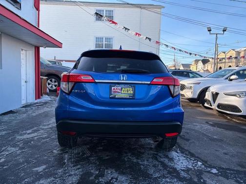 Aegean Blue Metallic 2022 Honda HR-V EX