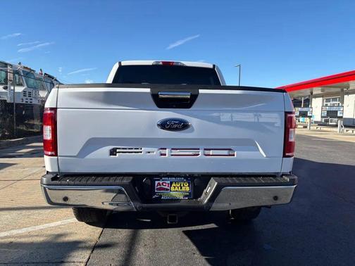Oxford White 2019 Ford F-150 XLT