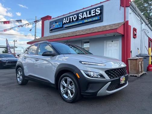 Cyber Silver w/Black Roof 2023 Hyundai KONA SEL