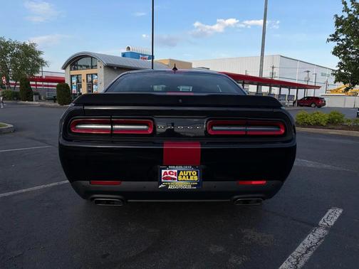 Black 2018 Dodge Challenger R/T