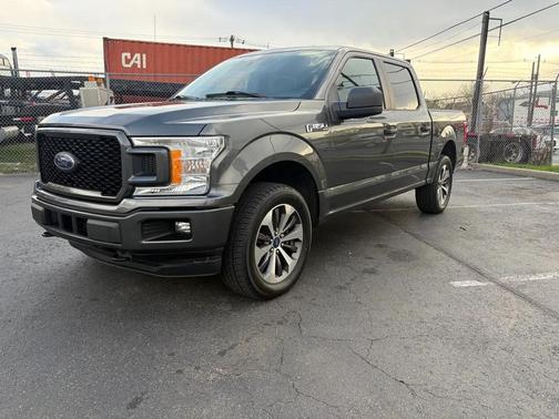 Gray 2019 Ford F-150 XLT