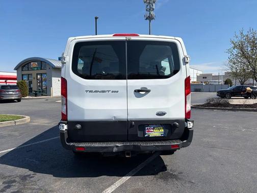 Oxford White 2018 Ford Transit-350 XL
