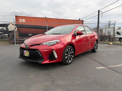 Barcelona Red Metallic 2017 Toyota Corolla SE