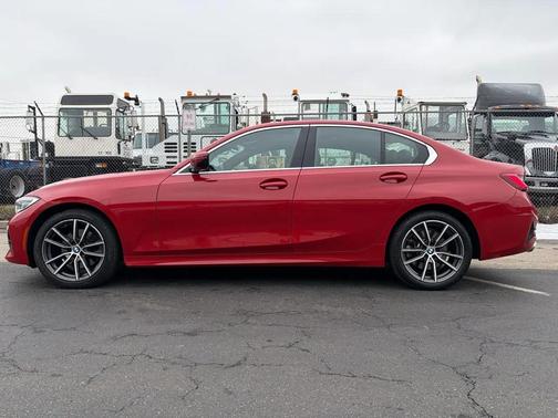Melbourne Red Metallic 2021 BMW 330 xDrive