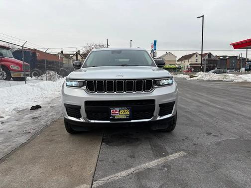 Silver Zynith 2021 Jeep Grand Cherokee L Laredo