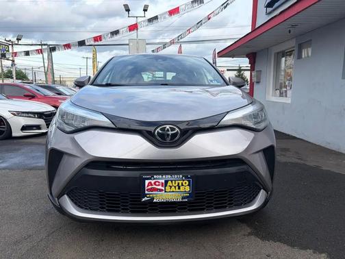 Silver Knockout Metallic 2020 Toyota C-HR XLE