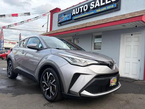 Silver Knockout Metallic 2020 Toyota C-HR XLE