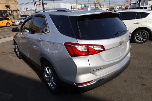 Silver Ice Metallic 2020 Chevrolet Equinox L