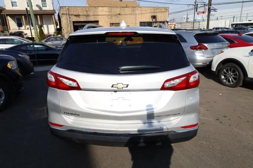 Silver Ice Metallic 2020 Chevrolet Equinox L