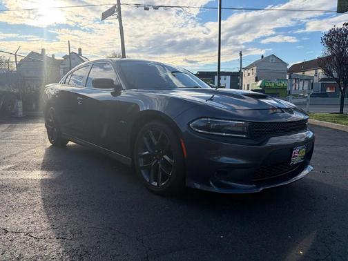 Gray 2019 Dodge Charger R/T