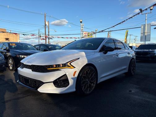 Glacial White Pearl 2023 Kia K5 GT-Line