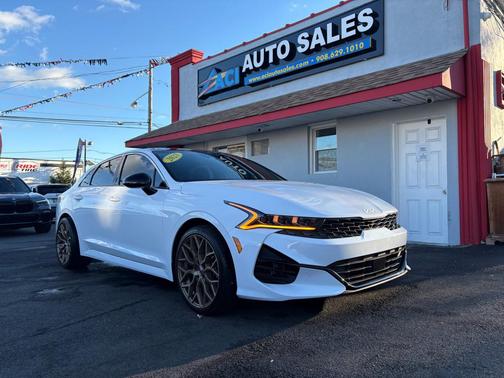 Glacial White Pearl 2023 Kia K5 GT-Line