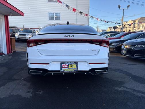 Glacial White Pearl 2023 Kia K5 GT-Line