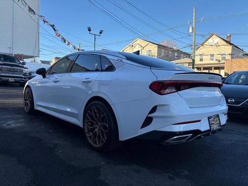 Glacial White Pearl 2023 Kia K5 GT-Line