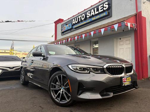 Mineral Gray Metallic 2019 BMW 330 xDrive