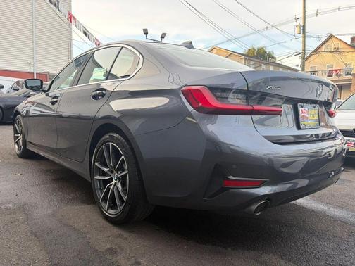 Mineral Gray Metallic 2019 BMW 330 xDrive