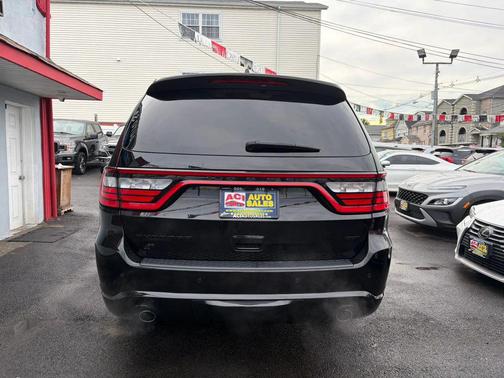 DB Black Clearcoat 2023 Dodge Durango GT Premium AWD