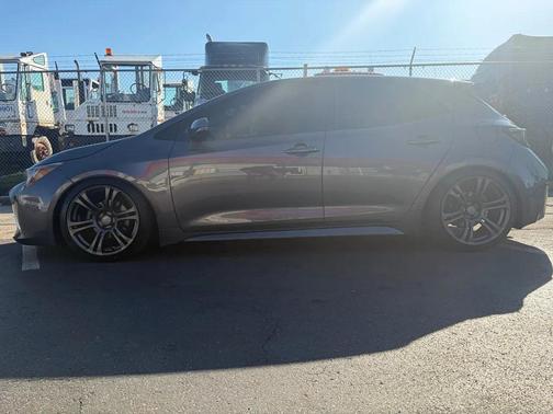 Magnetic Gray Metallic 2021 Toyota Corolla XSE