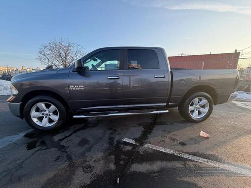 Granite Crystal Metallic 2016 RAM 1500 SLT