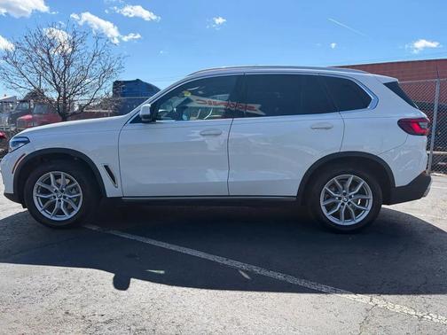 White 2020 BMW X5 xDrive40i