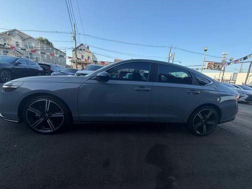 Urban Gray Pearl 2023 Honda Accord Hybrid Sport