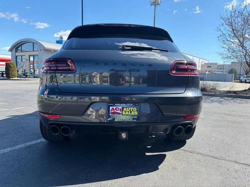 Volcano Grey Metallic 2017 Porsche Macan Macan GTS