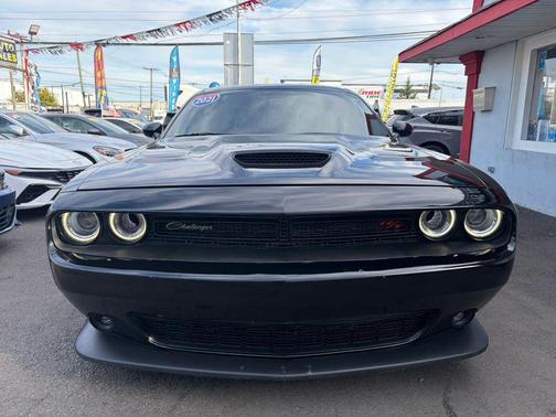 Pitch Black Clearcoat 2021 Dodge Challenger R/T Scat Pack