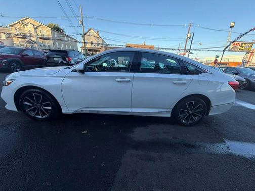 Platinum White Pearl 2021 Honda Accord EX-L 1.5T