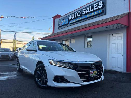 Platinum White Pearl 2021 Honda Accord EX-L 1.5T