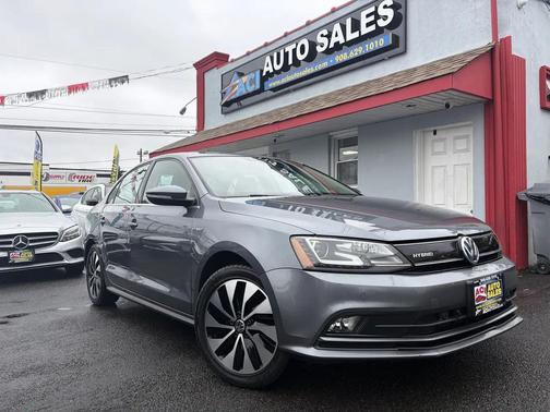 Platinum Gray Metallic 2015 Volkswagen Jetta Hybrid SEL Premium