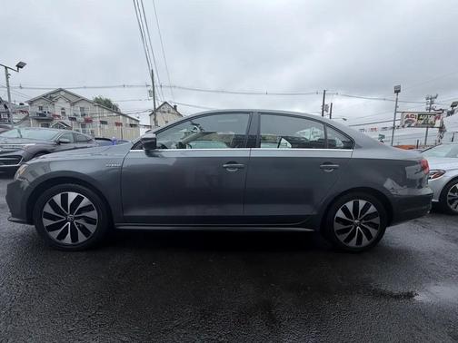 Platinum Gray Metallic 2015 Volkswagen Jetta Hybrid SEL Premium