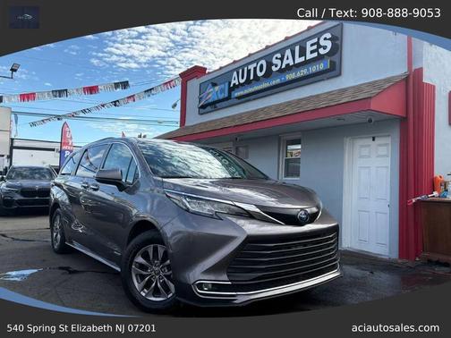 Predawn Gray Mica 2021 Toyota Sienna XLE 8 Passenger