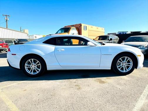 Photo 3 of 24 of 2014 Chevrolet Camaro 2LS