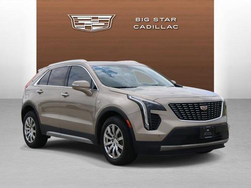 2022 Cadillac XT4 Premium Luxury