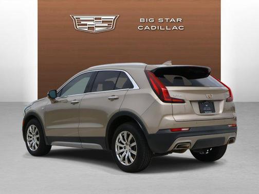 2022 Cadillac XT4 Premium Luxury