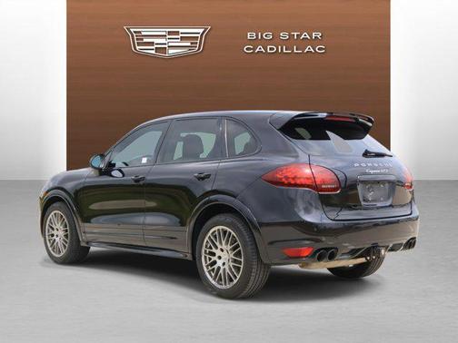 2014 Porsche Cayenne GTS