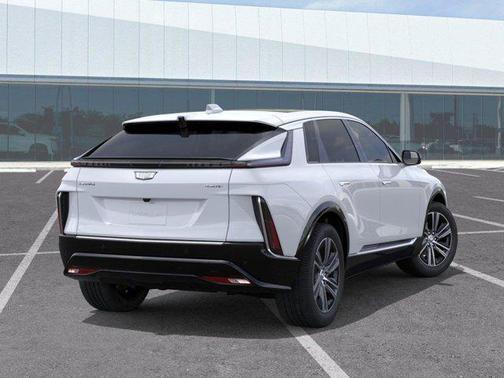 Vibrant White Tricoat 2026 Cadillac LYRIQ Luxury