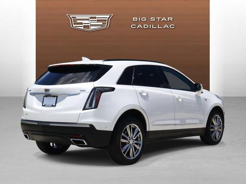 Crystal White Tricoat 2022 Cadillac XT5 Sport