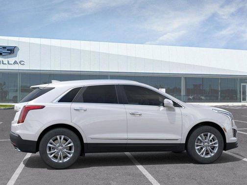 2026 Cadillac XT5 Luxury