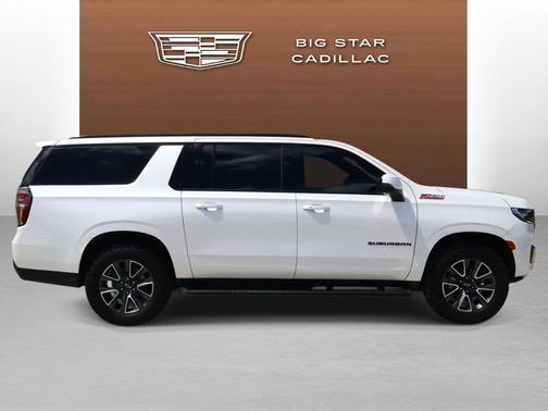 Iridescent Pearl Tricoat 2023 Chevrolet Suburban 4WD Z71