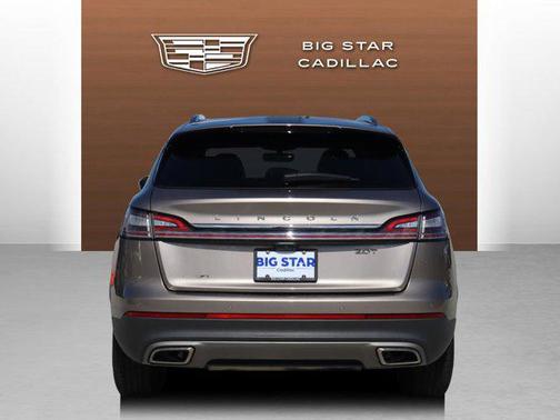 2019 Lincoln Nautilus Select