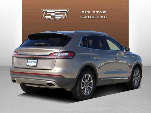 2019 Lincoln Nautilus Select