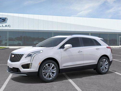 Crystal White Tricoat 2026 Cadillac XT5 Premium Luxury