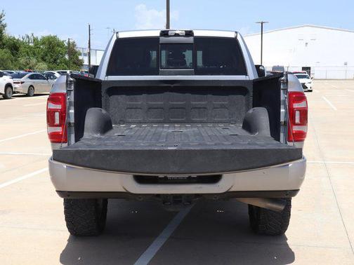 2022 RAM 2500 Laramie Crew Cab 4x4 6'4' Box