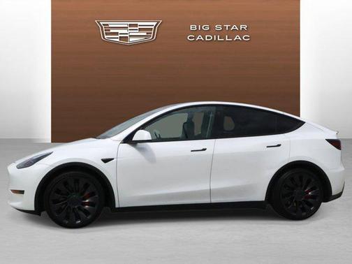 Pearl White Multi-Coat 2023 Tesla Model Y Performance Dual Motor All-Wheel Drive