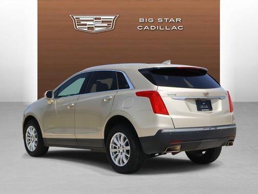2017 Cadillac XT5 Base