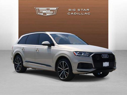 2020 Audi Q7 55 Premium Plus