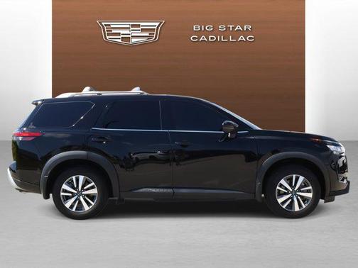 2024 Nissan Pathfinder SL FWD